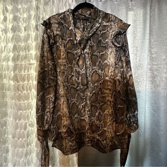 Zara Snake skin print blouse - Picture 10 of 11